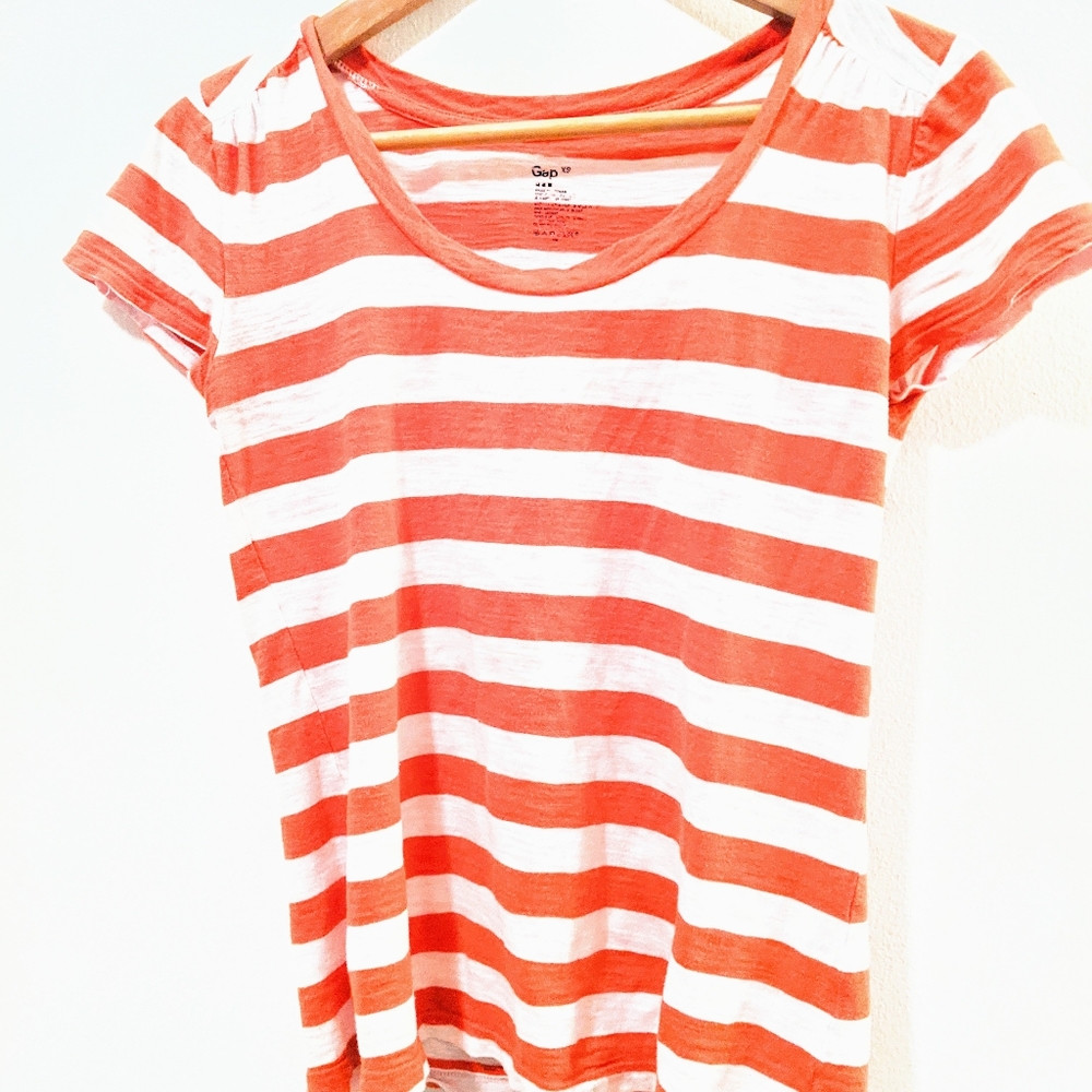 Gap stripe Tshirt